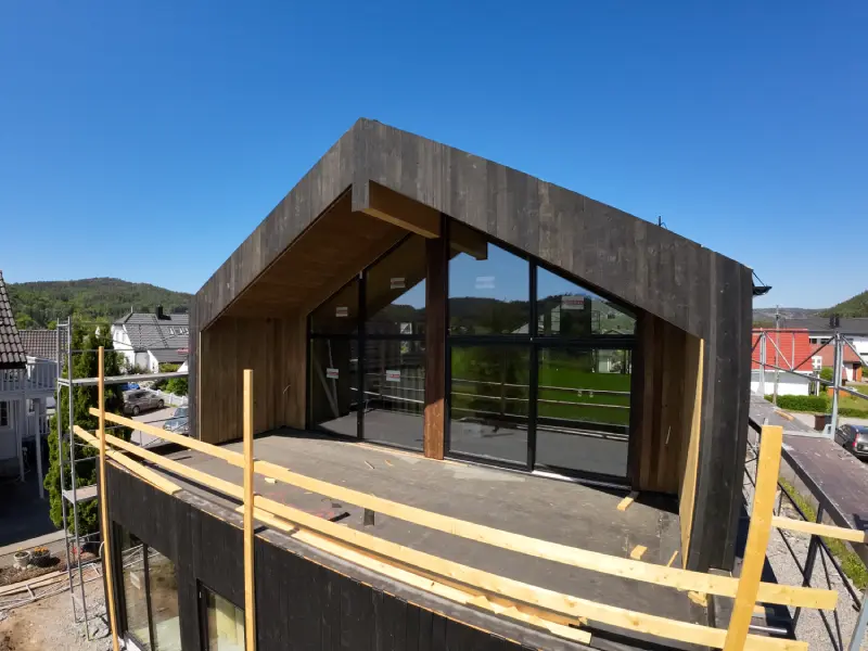 Nybygg enebolig — kledning